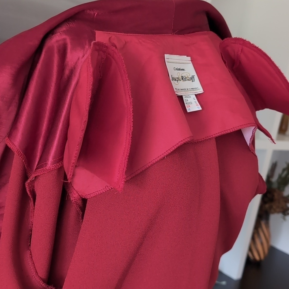 Joseph Ribkoff Red Cropped Blazer Tailored Suit Jacket, Size 12. - Picture 9 of 9
